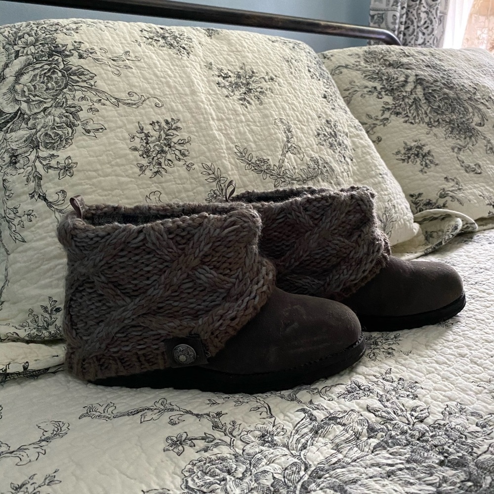 Ladies Muk Luk Patti Cable Cuff boots